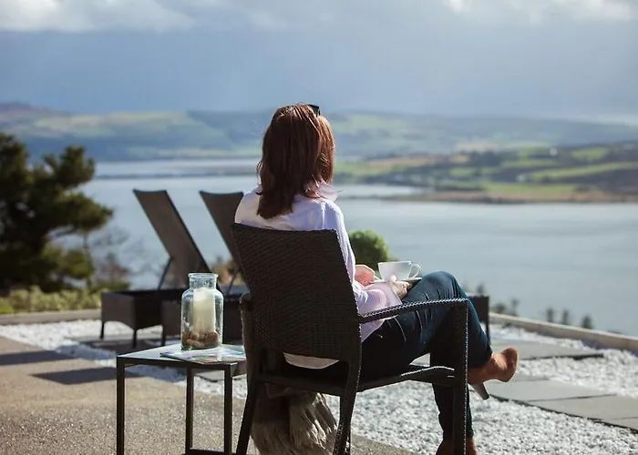 בית הארחה Sea Vista Boutique (adults Only) Fahan